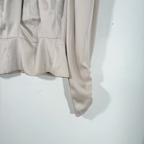 NWT ASTR Twist Mock Neck Cutout Peplum Top In Satin Champagne Size XS New - Picture 3 of 11